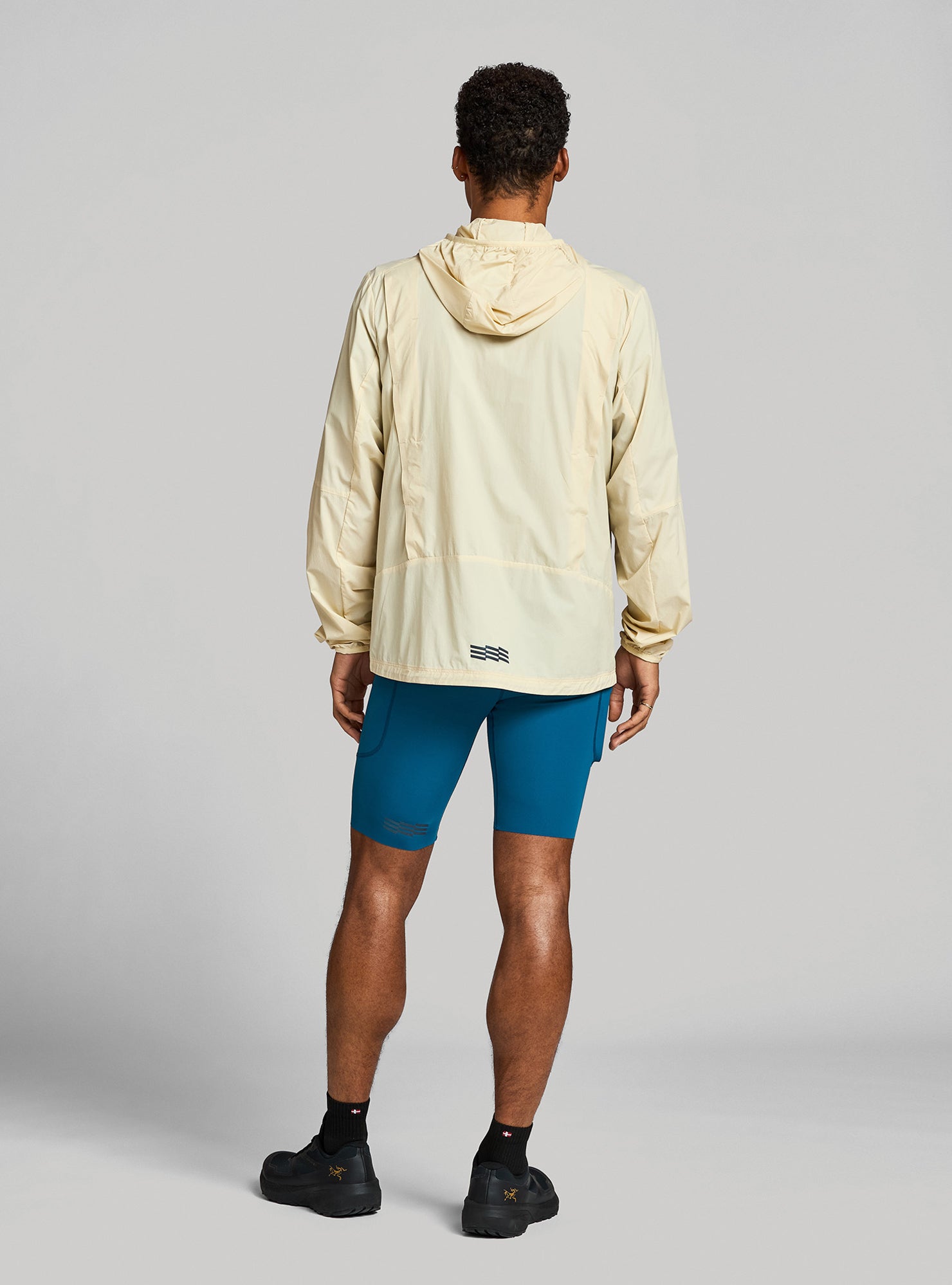 M's Zephyrunner Wind Shell